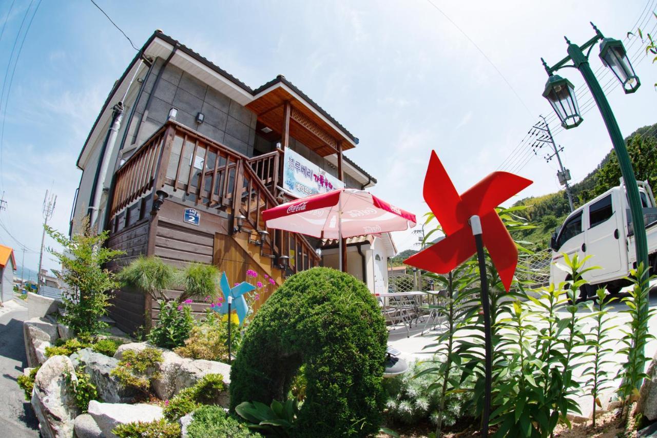 Geoje Blueberry Pension Exteriér fotografie