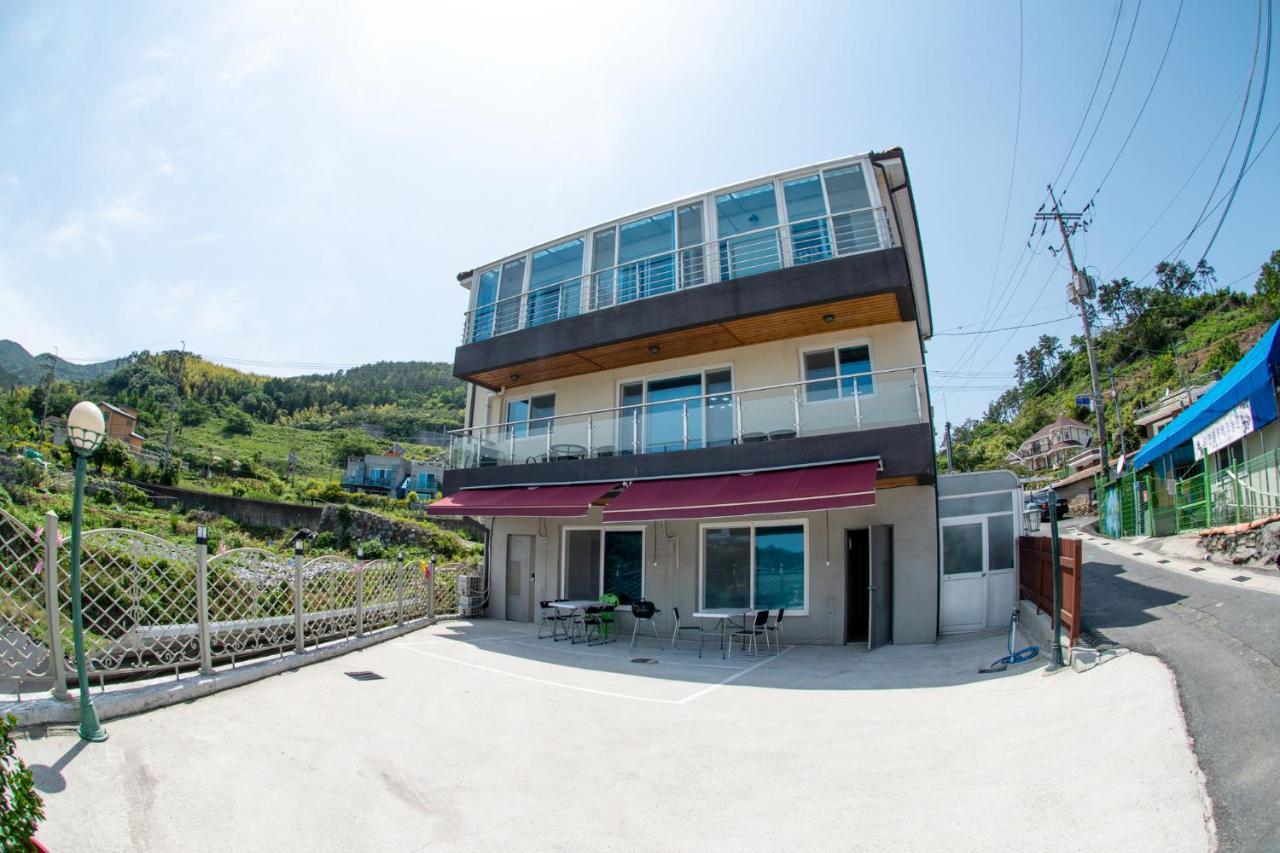 Geoje Blueberry Pension Exteriér fotografie